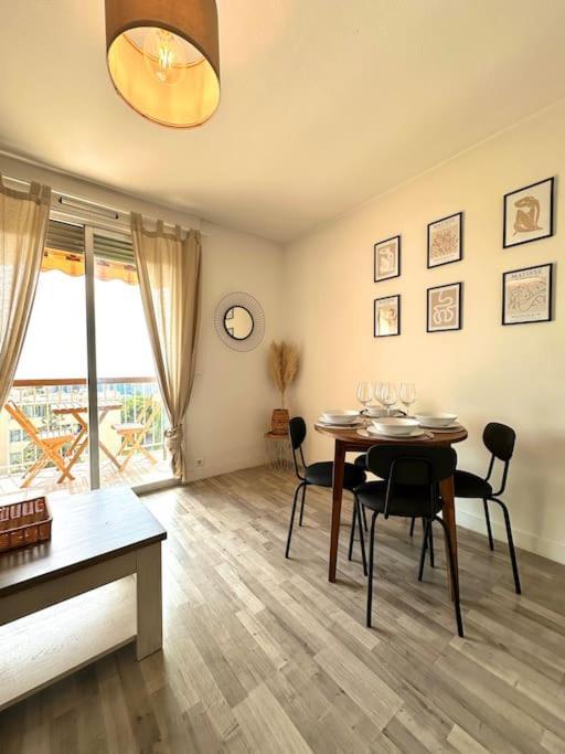 Appartement Joli 2 Pieces - Proche Aeroport - Terrasse Vue